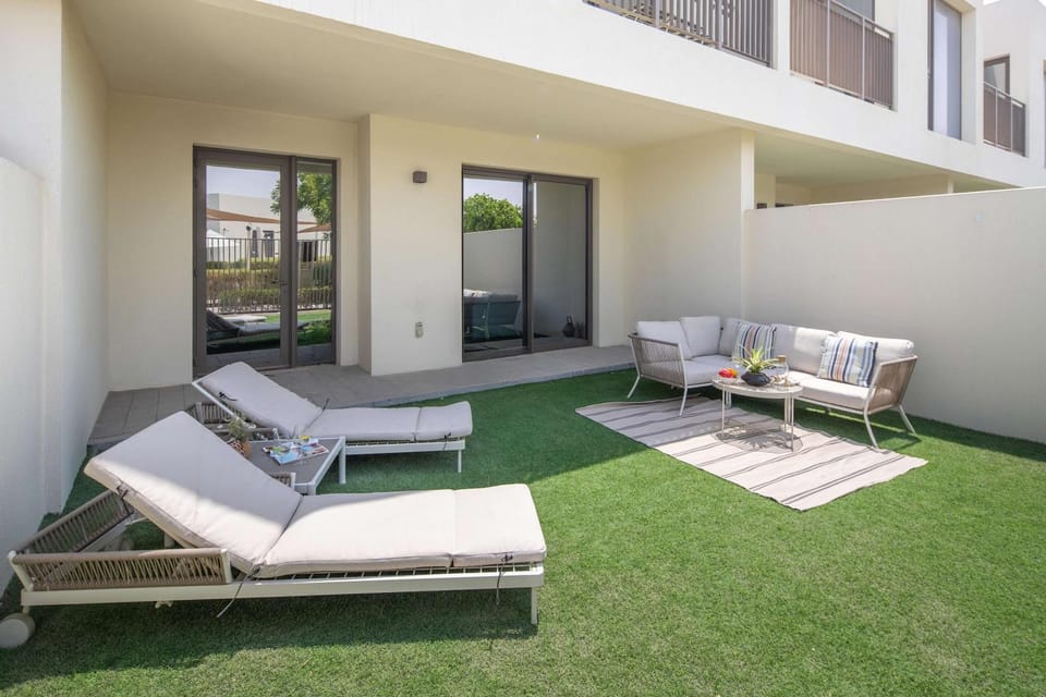 Balcony/Terrace, Garden view