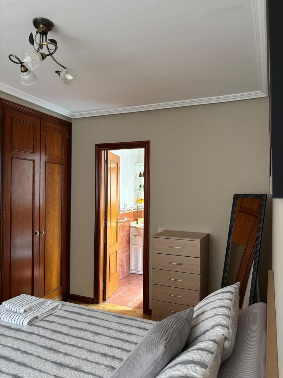 Bedroom, wardrobe