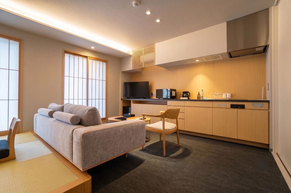 Kitchen or kitchenette, Living room
