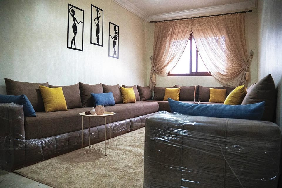 Living room, Seating area