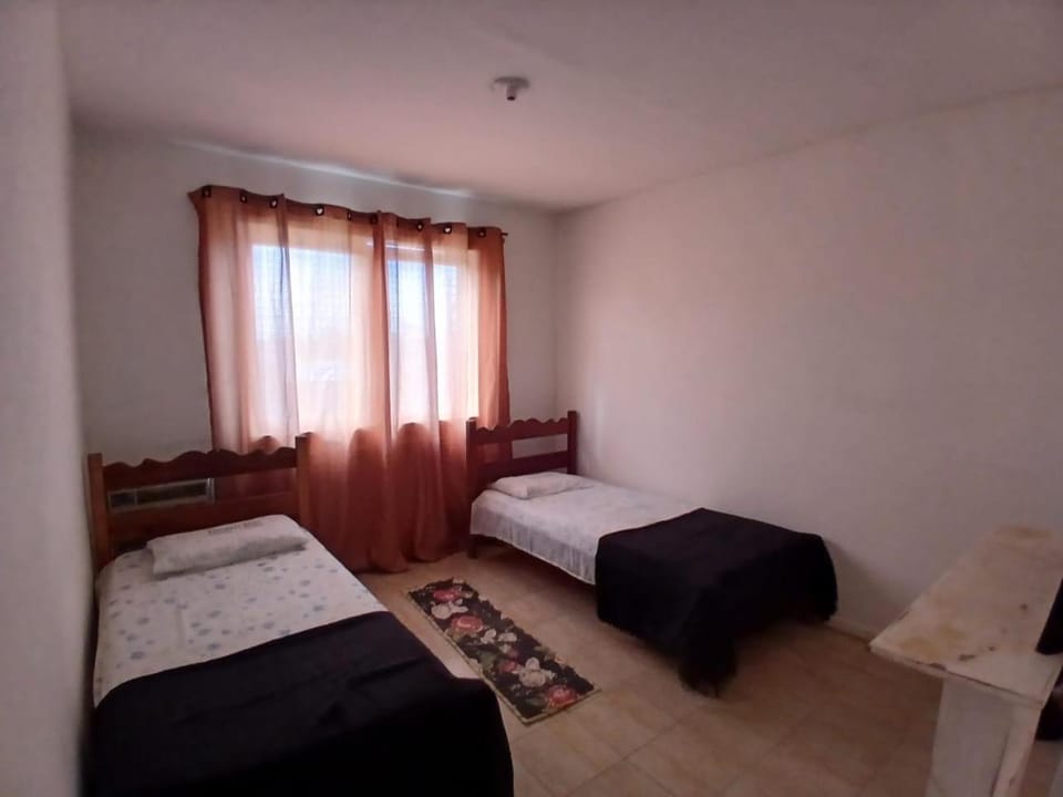 Bed, Photo of the whole room, Dining area, Breakfast