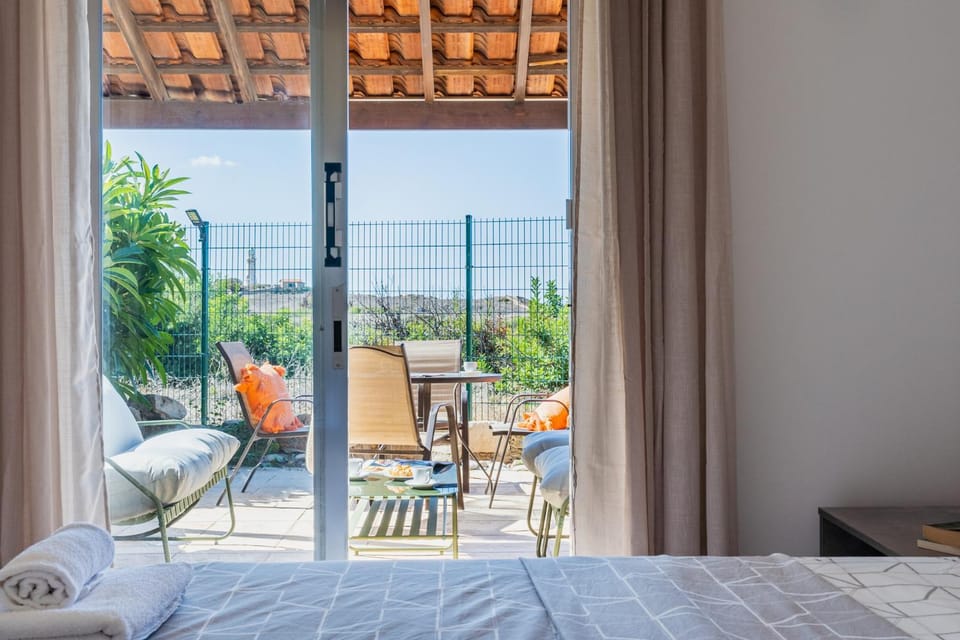 Patio, Bed, Natural landscape, View (from property/room), Balcony/Terrace, Seating area, Dining area, Bedroom