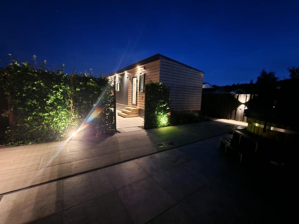 Property building, Night