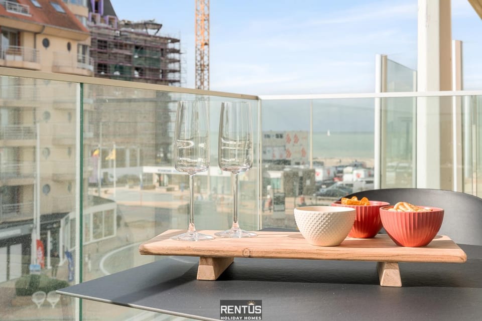 Day, View (from property/room), Balcony/Terrace, City view