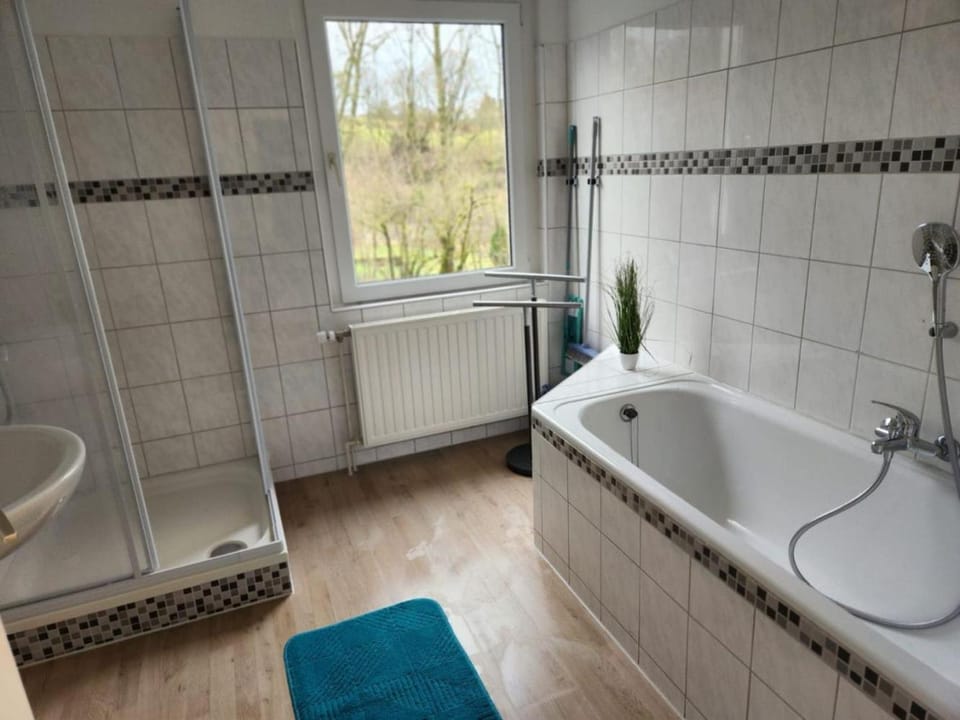 Bathroom, Bath