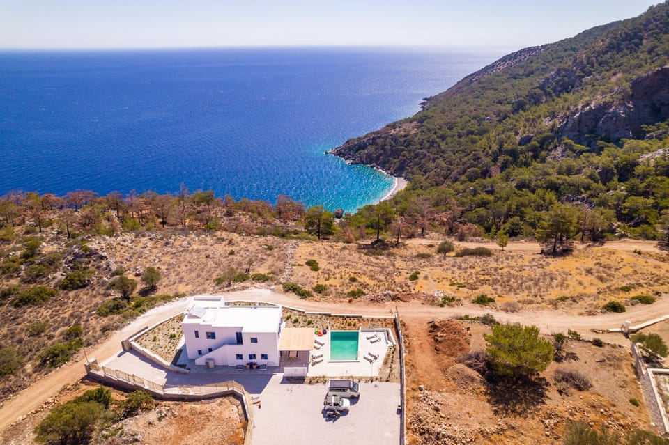 Natural landscape, Bird's eye view, Beach, Mountain view, Pool view, Sea view, Swimming pool