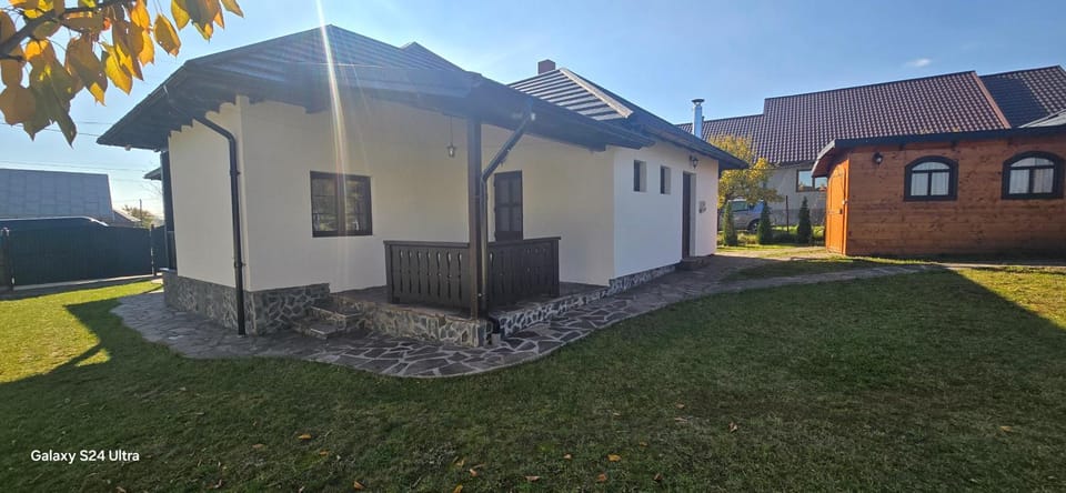 Casa LEO House in Romania