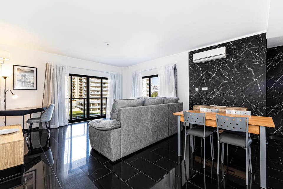 Rocha Tower 3D - Sunset Apartment Beachside Apartment in Portimao