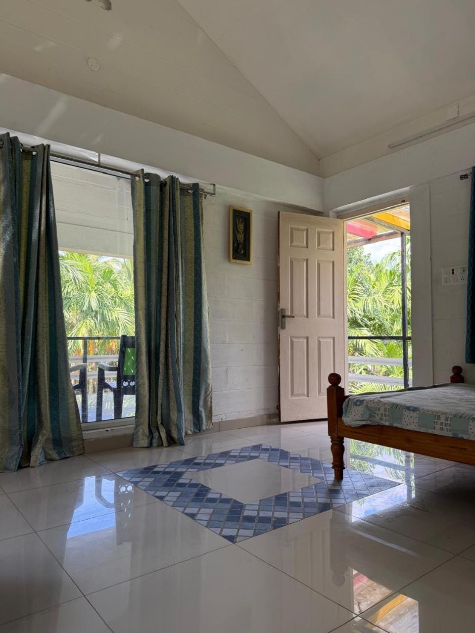 Living room, Bedroom