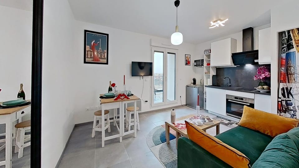 Appartement Cosy & Chaleureux Apartment in Noisy-le-Grand