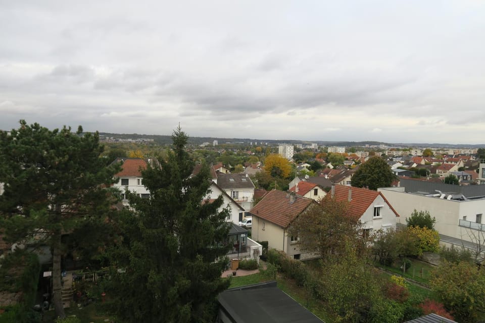 Appartement Cosy & Chaleureux Apartment in Noisy-le-Grand