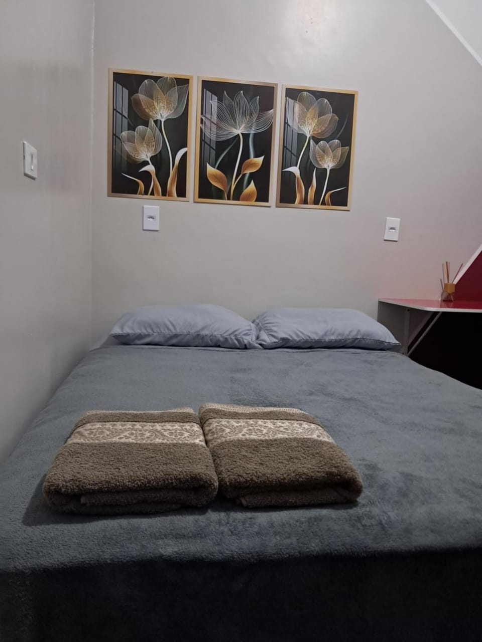 Quarto2 banheiro privativo externo Bed and Breakfast in Guarulhos
