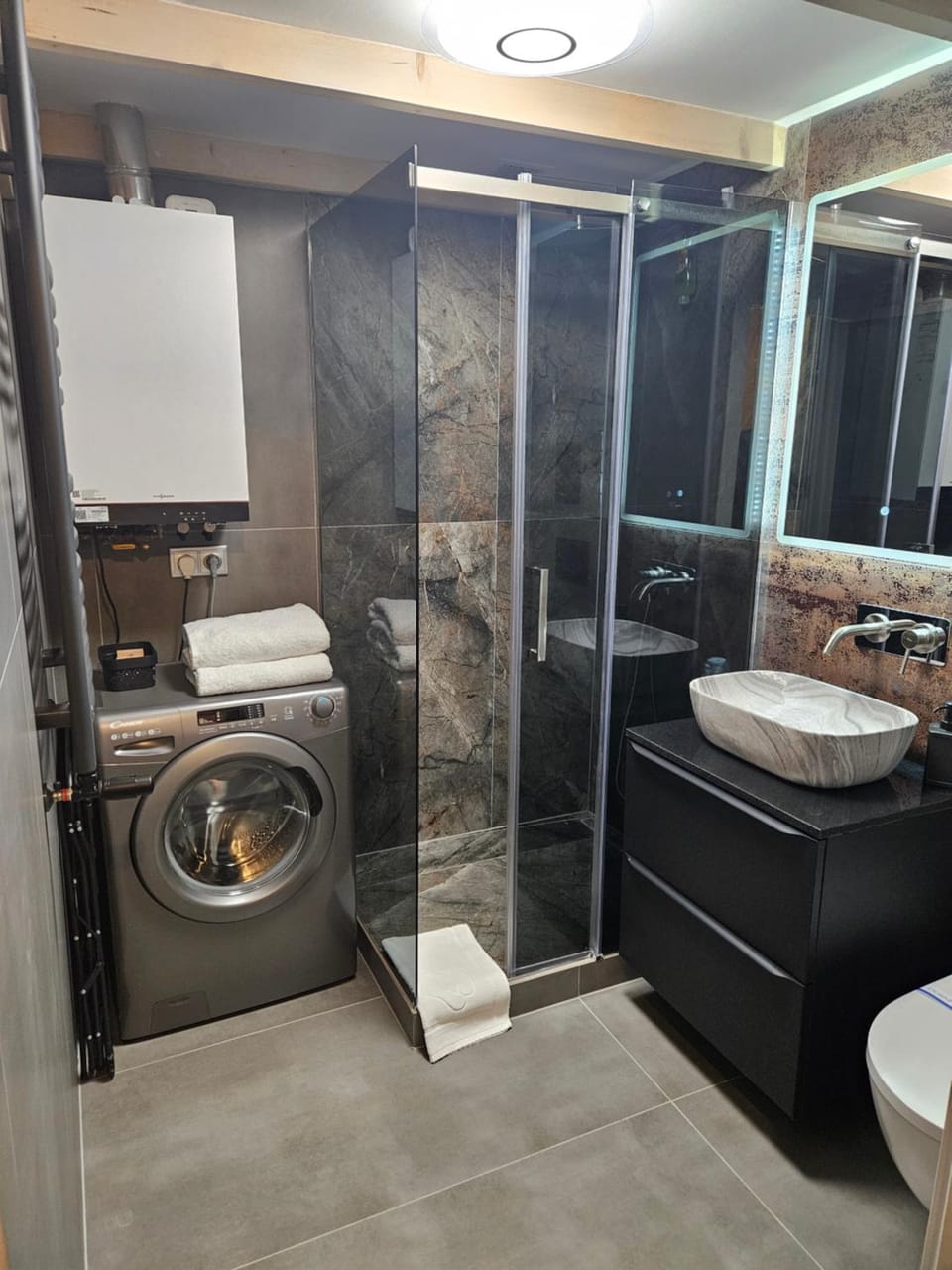 Apartament z antresolą Stare Miasto Apartment in Lower Silesian Voivodeship