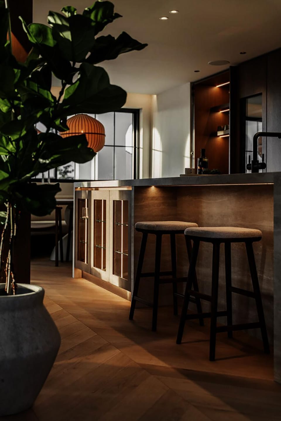 Kitchen or kitchenette, Dining area