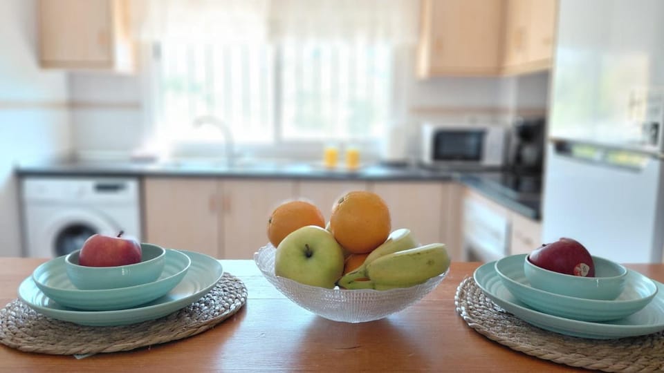 Kitchen or kitchenette, Food and drinks, Food, stove, kitchen