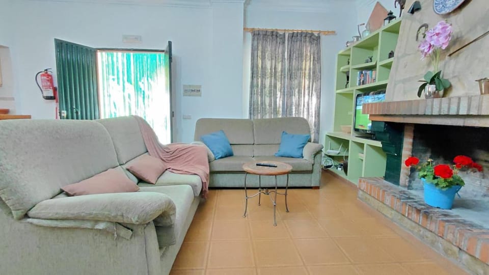 Living room, Seating area, fireplace