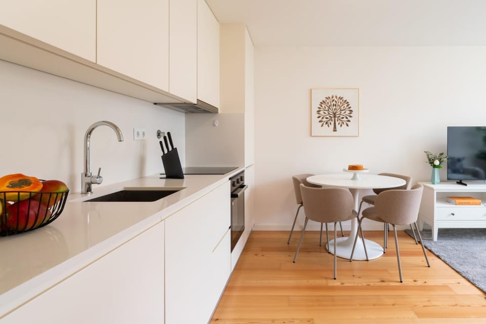 TV and multimedia, Coffee/tea facilities, Kitchen or kitchenette, Dining area