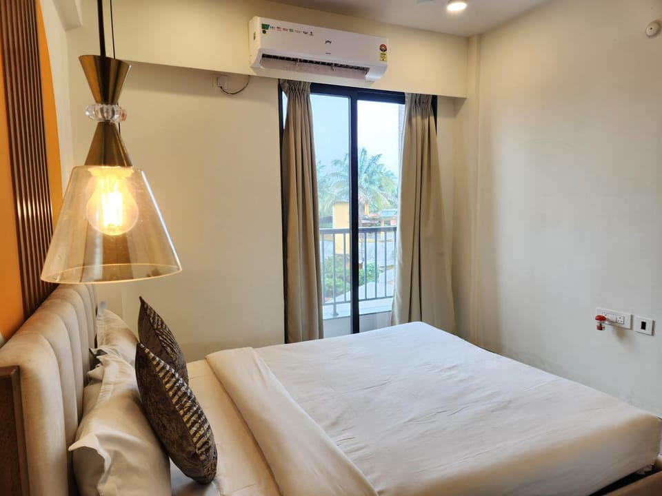 Bed, Bedroom, air conditioner