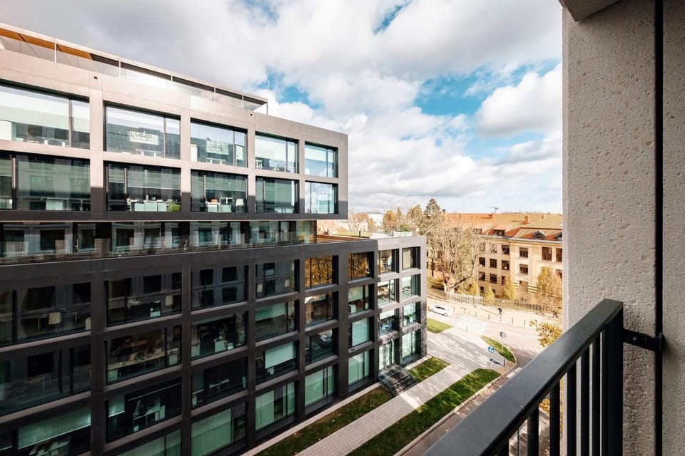 Day, View (from property/room), Balcony/Terrace, City view