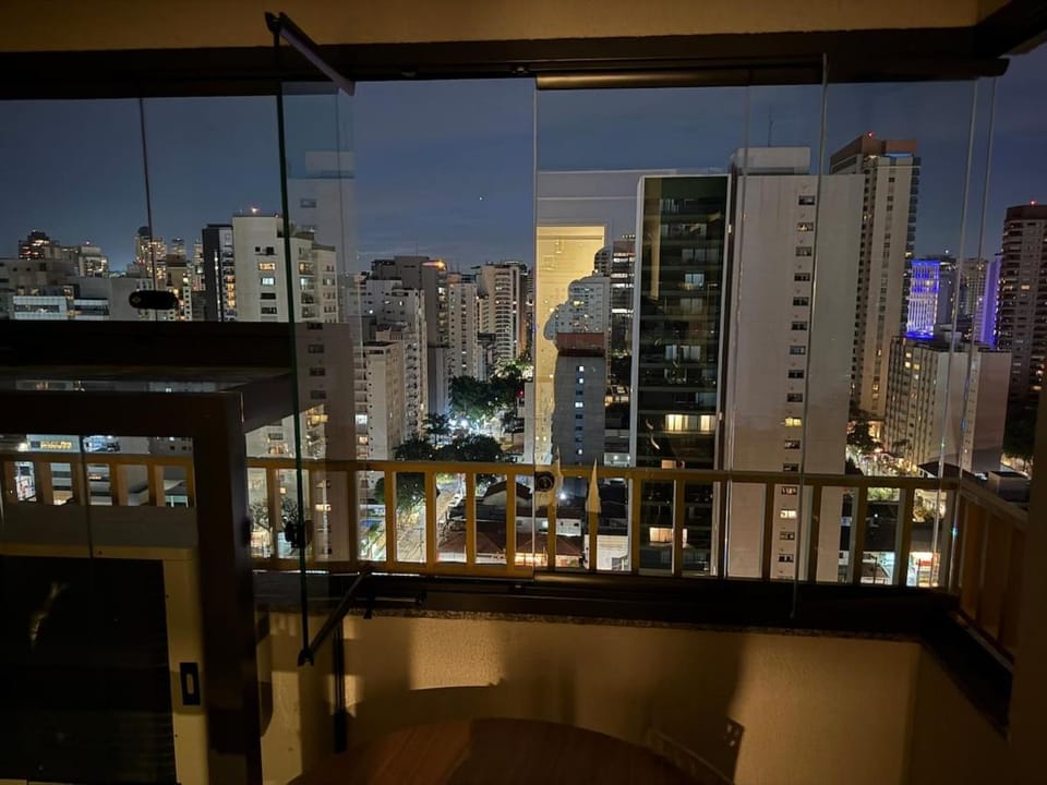 Studio Elegante e Equipado | Vila Olímpia Apartment in Sao Paulo City