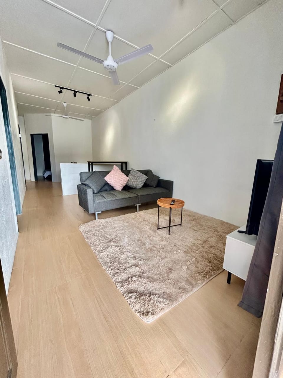 Cozyindah11A#7pax#netflix#NearAeonAlma#BukitMertajam House in Penang