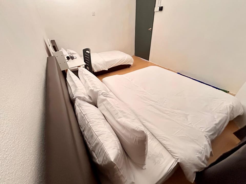 Cozyindah11A#7pax#netflix#NearAeonAlma#BukitMertajam House in Penang