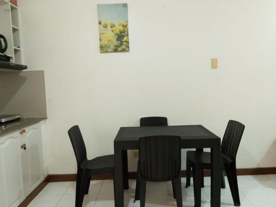 Albergo Hotel Unit near Wright Park, The Mansion, Minesview & Botanical Garden Apartment hotel in Baguio