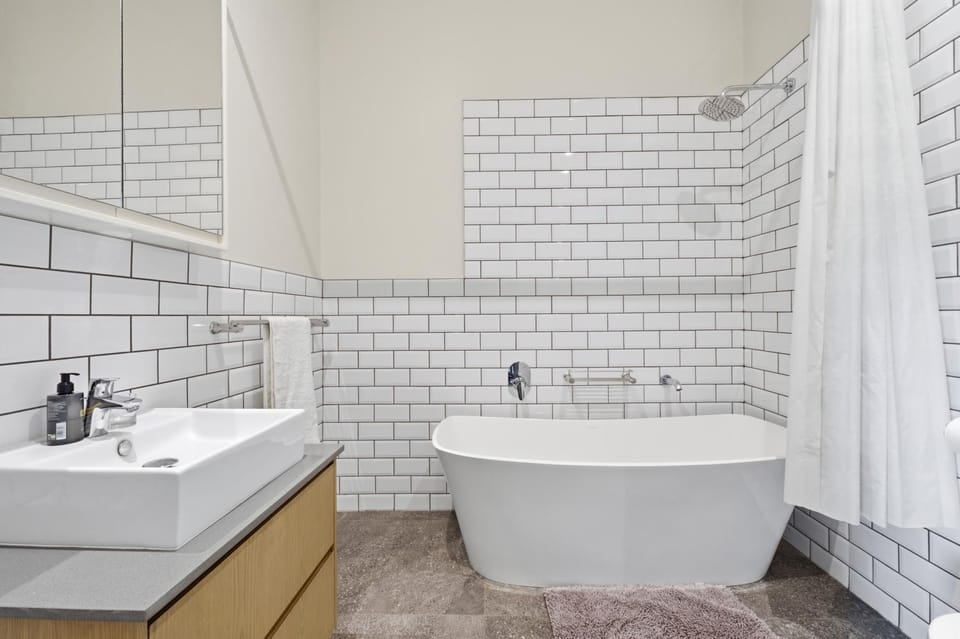 Bathroom, Bath