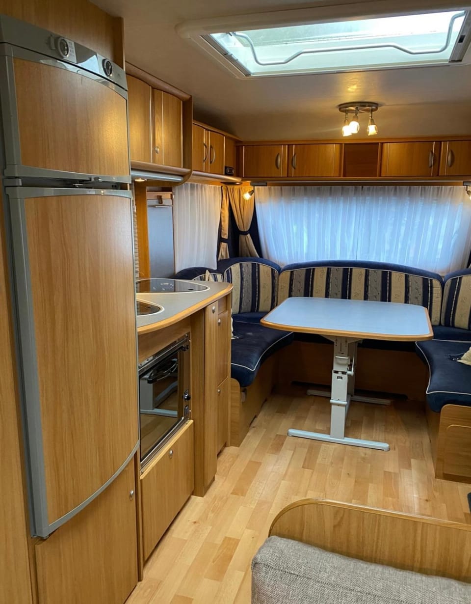 Kitchen or kitchenette, Living room, Photo of the whole room, Bedroom, oven, stove, wardrobe
