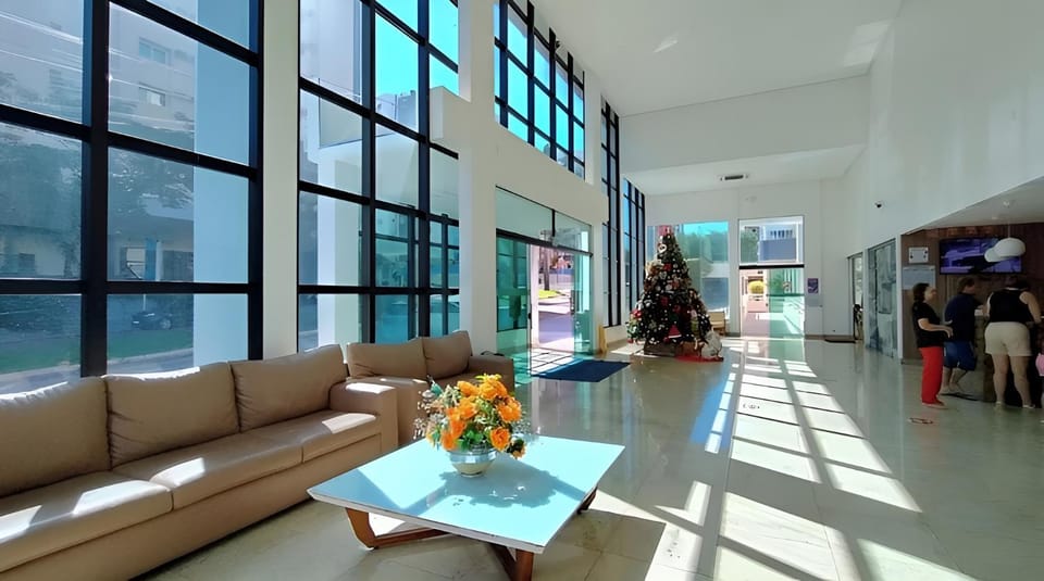 On-site shops, concierge