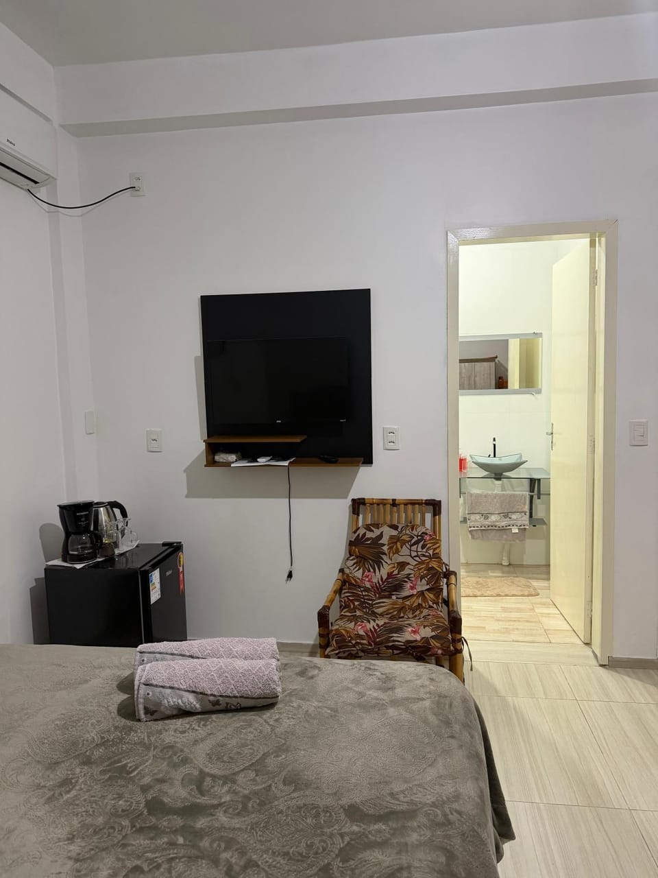 Pousada Aparecida - Quarto 101 Hostel in State of Santa Catarina