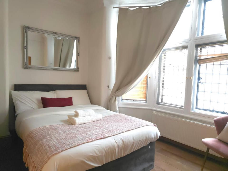 Original Trafalgar Square Apartment near Buckingham Palace Apartment in City of Westminster