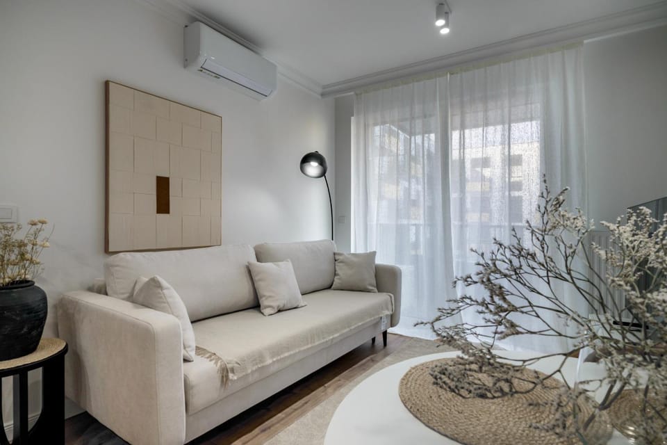 Living room, Seating area, air conditioner