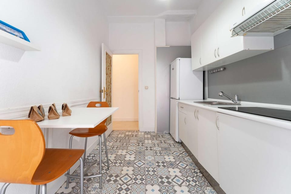 Centro ciudad San Juan con opción de parking privado by Sunny Residences Apartment in Malaga