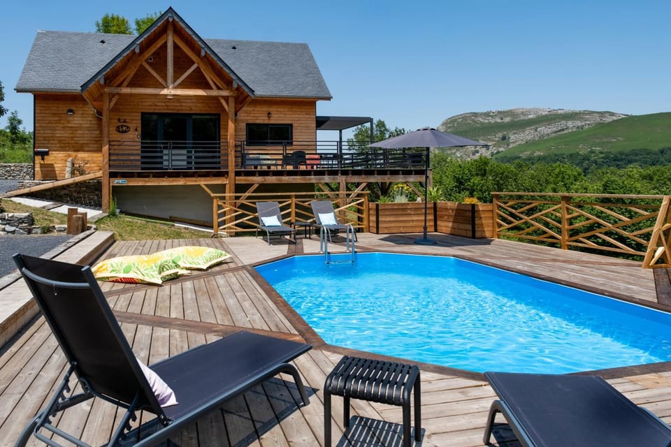 Chalet Neuf Pyrénéen 8 pers - Proche Ski & Grands sites Chalet in Lourdes