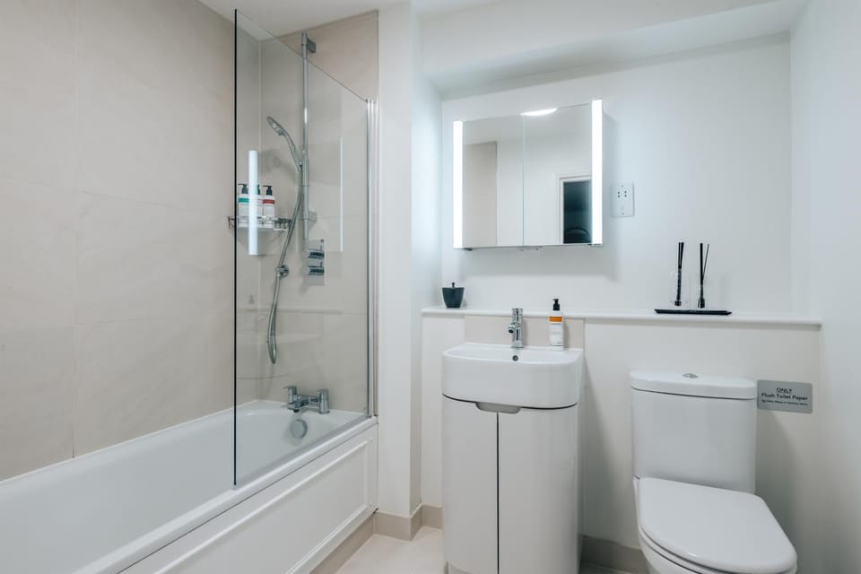 Bathroom, Bath