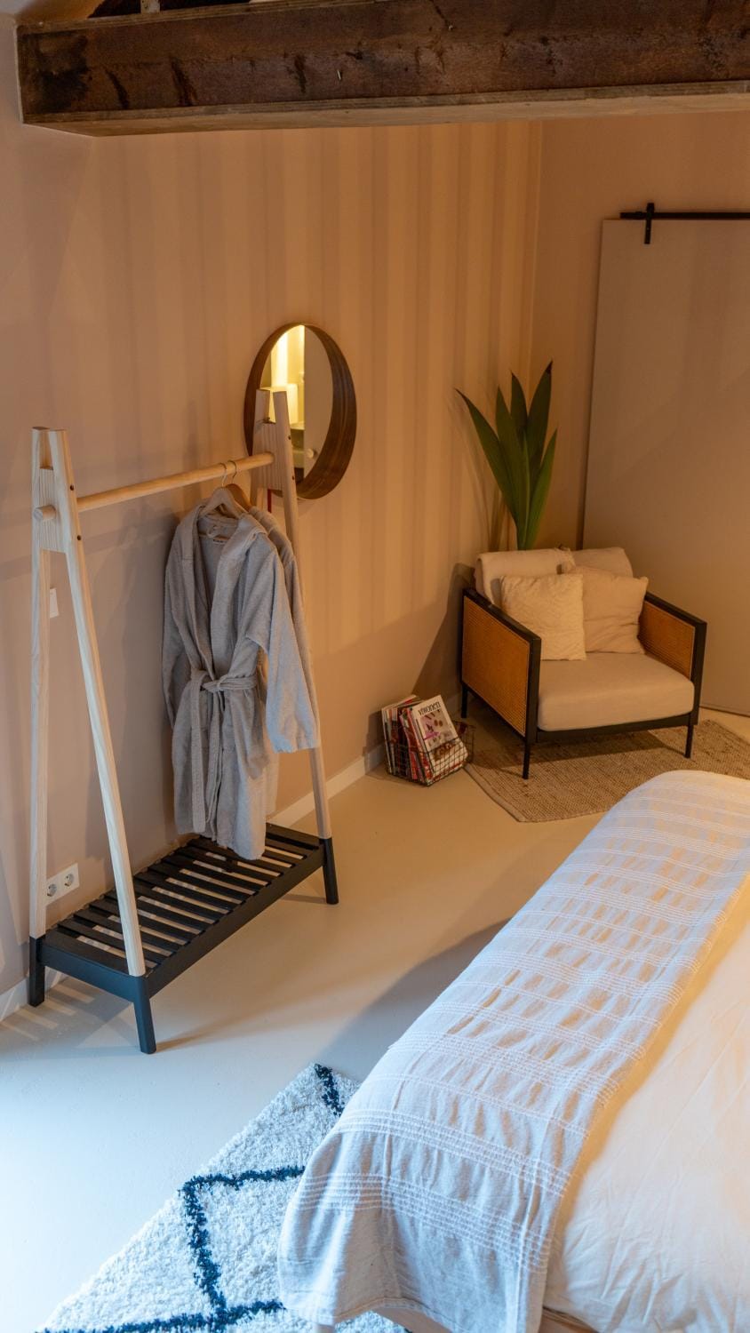 Mera Luxe Wellness B&B, Ibiza-Bohemian Style Suites, Adults Only, optioneel prive Outdoor Wellness, Massage, Vuurkorf, gratis fles Wijn of Bubbels Bed and Breakfast in Limburg (province)