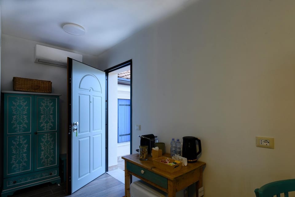 Coffee/tea facilities