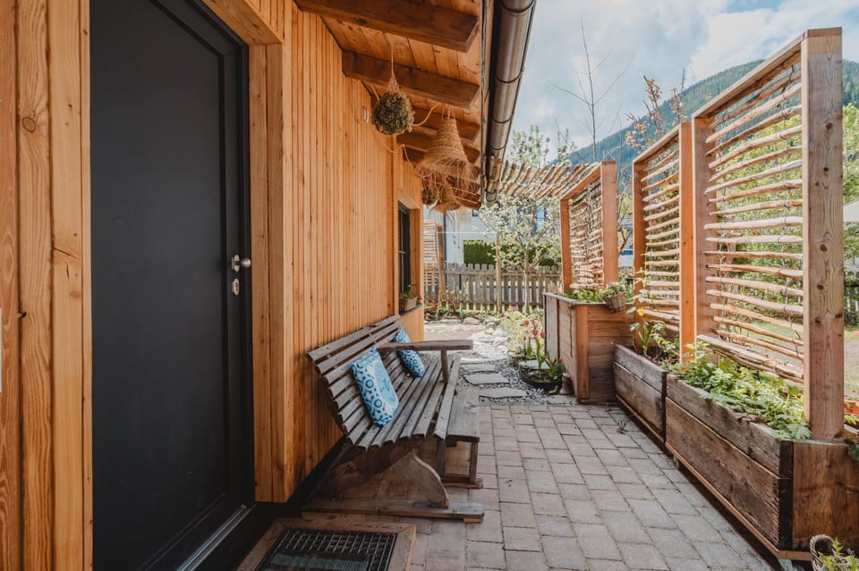 Garden, Balcony/Terrace