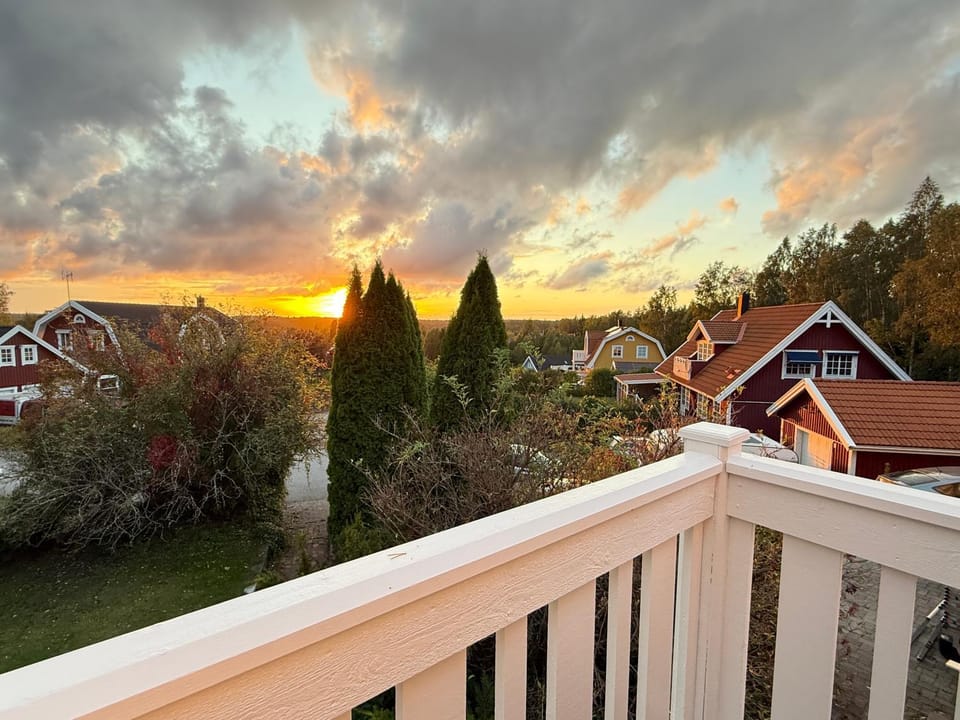 Property building, Natural landscape, View (from property/room), Balcony/Terrace, Sunset