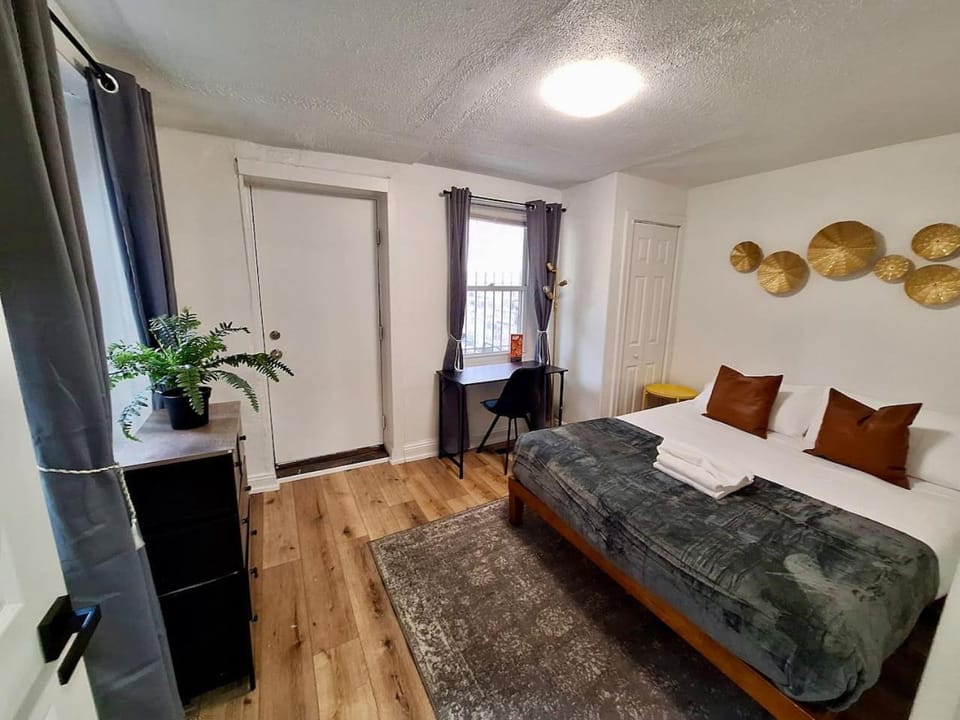 Brand New 1BR in Center City with Private Backyard Apartment in Philadelphia