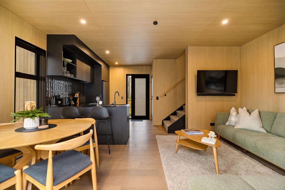 Living room, Dining area, kitchen