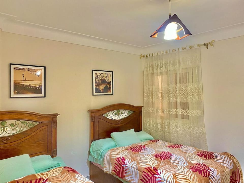 Direct - Seaview 3Bedroom Apartment close to all Apartment in Alexandria