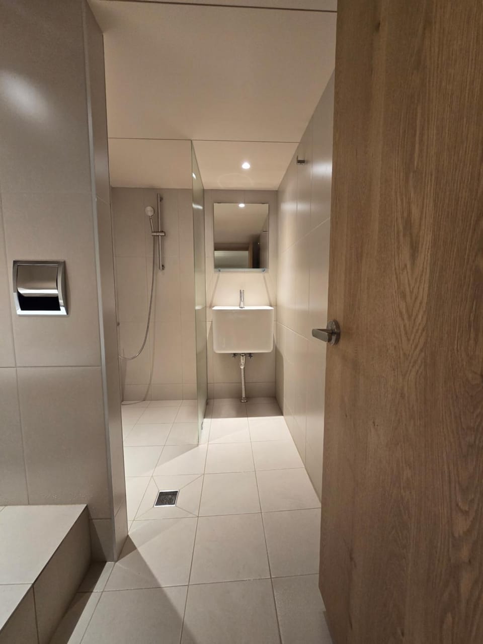 Heyhome Seochon, Semi-Basement Apartment in Seoul