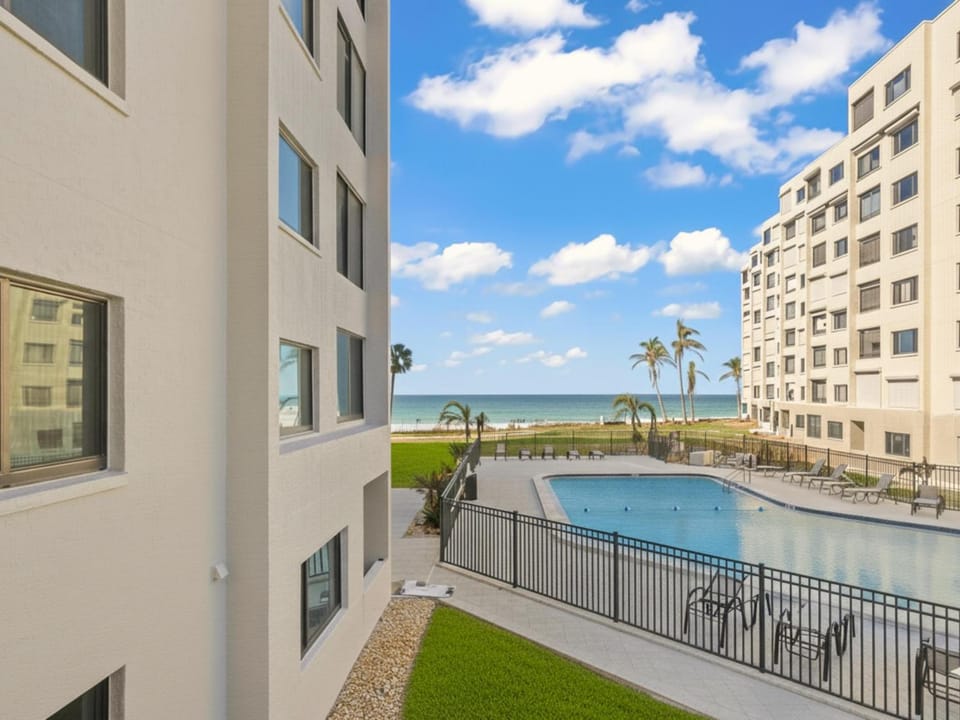 Sandarac A205 Apartment in Estero Island