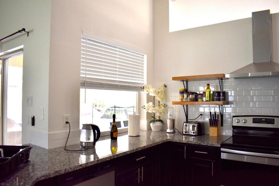 Cozy 4BR Home with Solar Heated Pool, BBQ, & Bonfire House in Port Saint Lucie