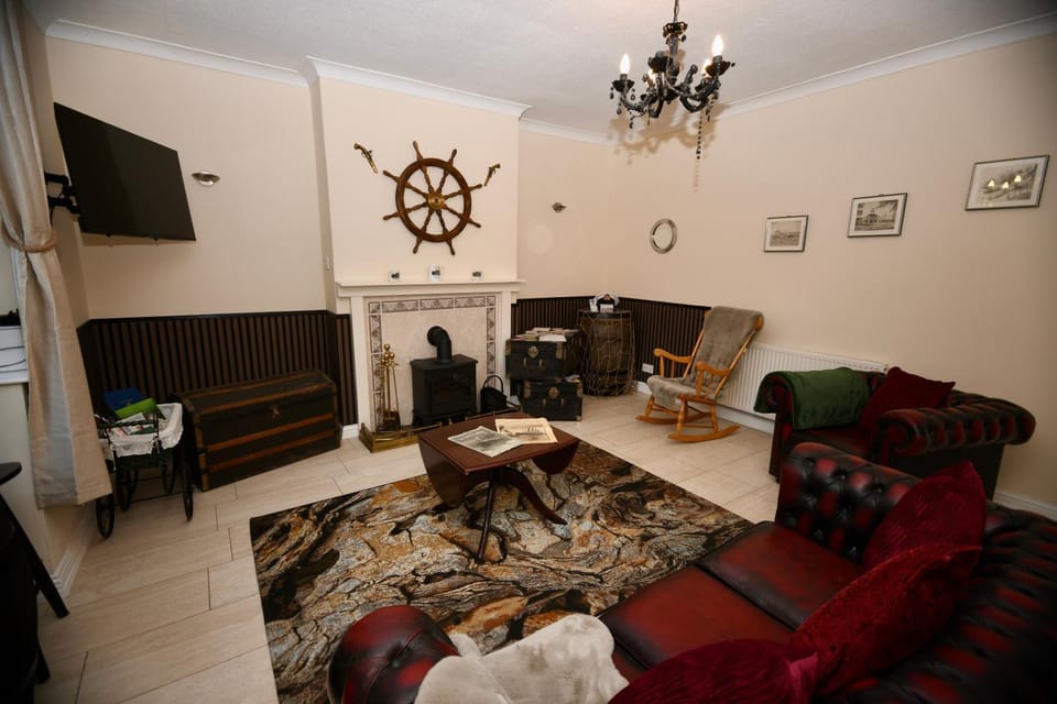 The Lower Deck-South Shields 4 seperate beds sleeps 5 Contractor and Long Stay Rates Apartment in South Shields