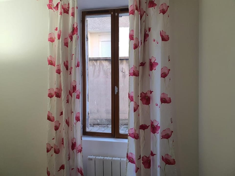 Élégant T2 Hyper-Centre 5 min gare, 15 min Giverny Apartment in Vernon