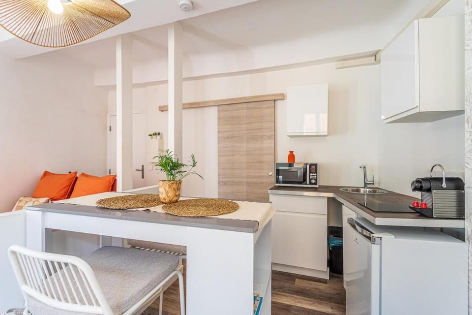 La Clé Escale orange, route du Parcours des Arts Apartment in Hyères