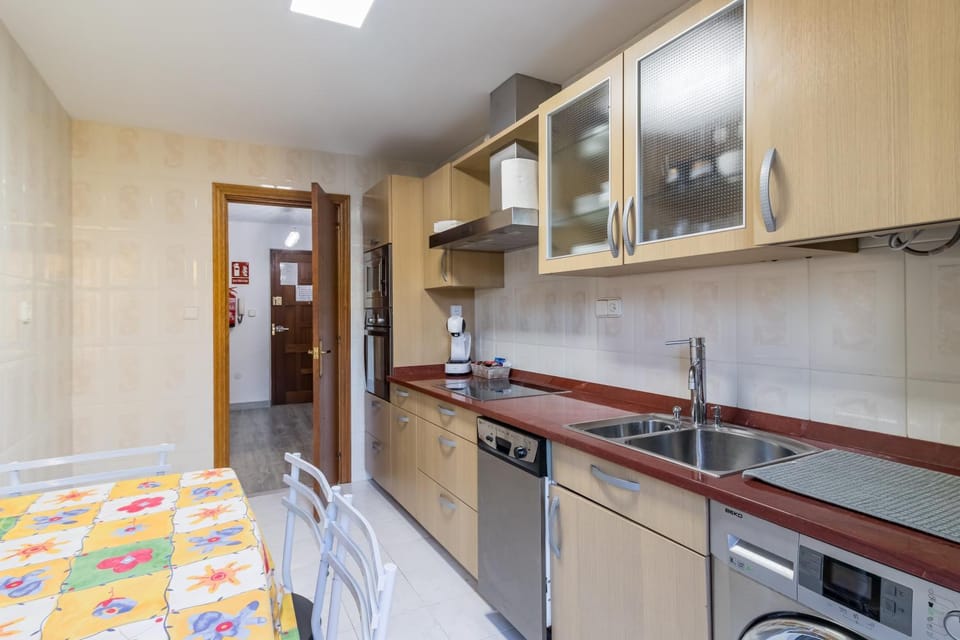 Property building, Kitchen or kitchenette, Living room